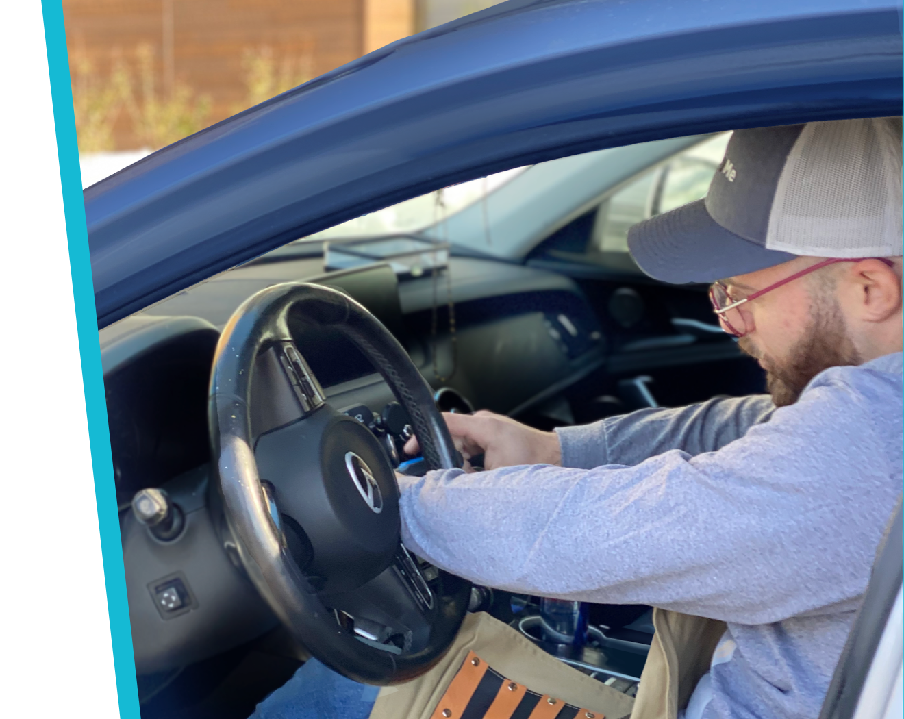 Locksmith Fontana Automotive Services man repair steering lock